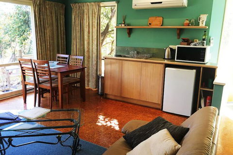 Countryside Connections Tranquil Studio - Sydney Tourism 1