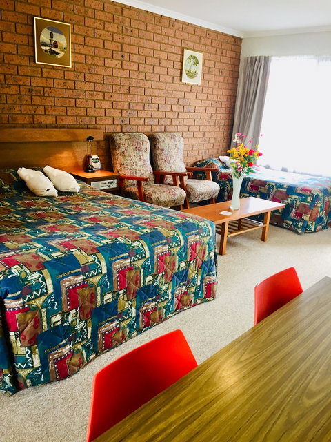 Colonial Motor Inn Pambula - Sydney Tourism 5