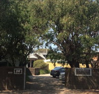 Springtide Studio Apartments - Sydney Tourism