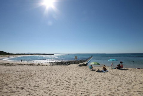 CHILL OUT BEACHSIDE At FORSTER - Sydney Tourism 6