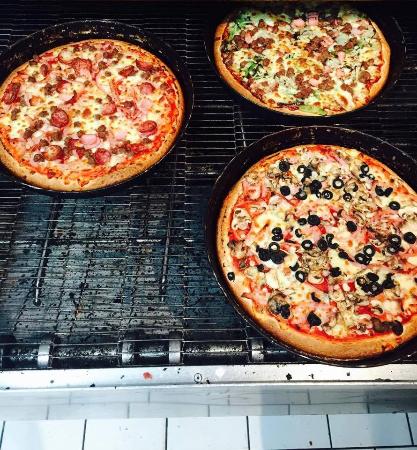 Pinkys Pizza - Sydney Tourism 0