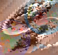 Two Boys One Beagle And A Coffee Shop - Sydney Tourism