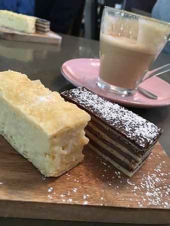 Mango's Nuts Woodfired Restaurant - Sydney Tourism 0