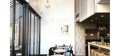 Explorers Restaurant - Sydney Tourism 11