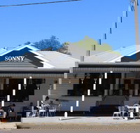 Sonny Cafe House of Sonny