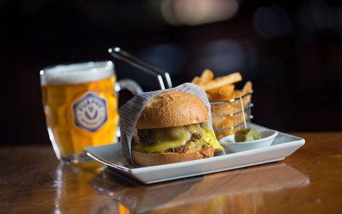 Alpine Hotel Bright - Sydney Tourism 2