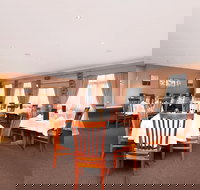 Trappers Restaurant - Sydney Tourism