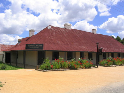 Grazing At Gundaroo - Sydney Tourism 0