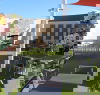 Bill's Bar - Ningaloo Coral Bay - Sydney Tourism