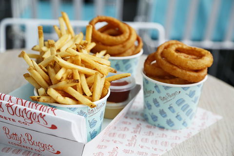 Betty's Burgers & Concrete Co. - Toowoomba - Sydney Tourism 0