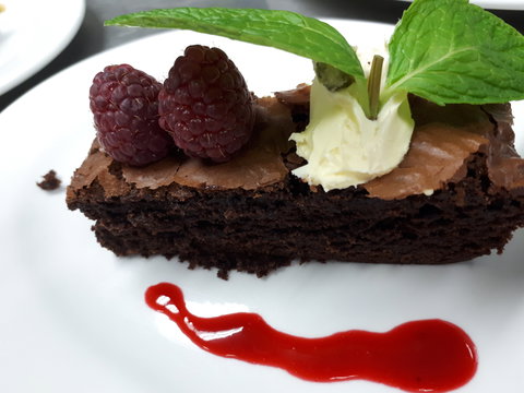 The Cormorant - Cafe On The Pier - Sydney Tourism 0