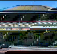 Mount Kembla Village Hotel - Sydney Tourism