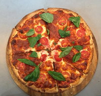 Deluxe Gourmet Pizza - Sydney Tourism
