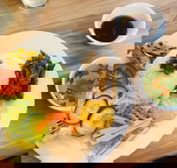 Effloresce Flowers and Cafe