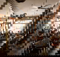 Uneke Lounge - Sydney Tourism