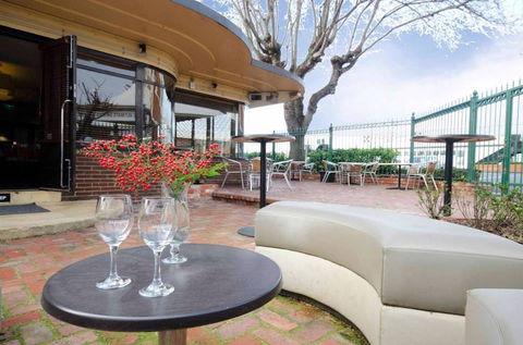 Cafe Moby - Sydney Tourism 0