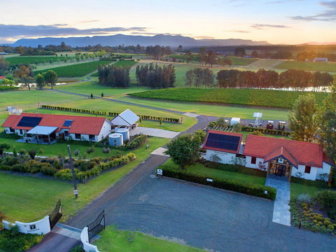 Travertine Wines - Sydney Tourism 0