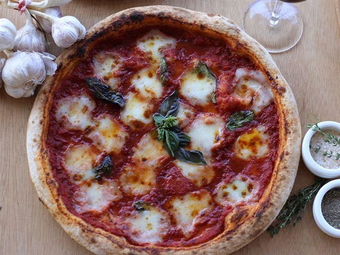 Arlo's Pizzeria - Sydney Tourism 5