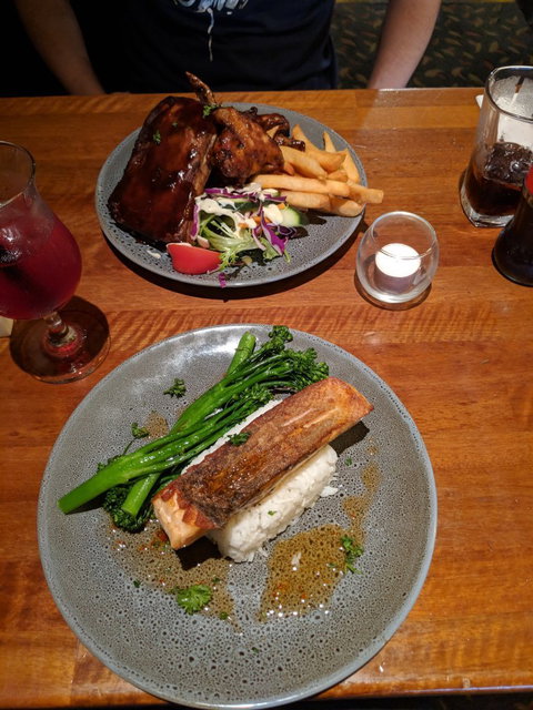 Oxenford Tavern - Sydney Tourism 1