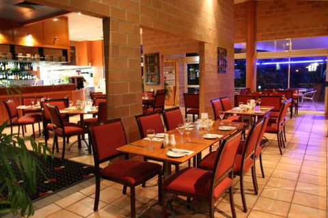 Windmill Motel–Apartments & Reception - Sydney Tourism 1