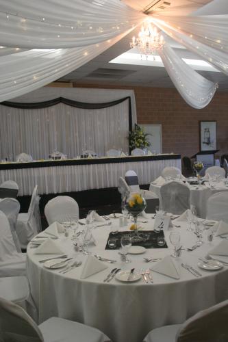 Windmill Motel–Apartments & Reception - Sydney Tourism 3