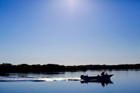 Tea Gardens Hotel–Motel - Sydney Tourism 4