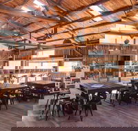 Willie Smith's Apple Shed - Sydney Tourism