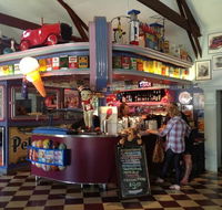 Cruzin' in the 50's Diner - Sydney Tourism