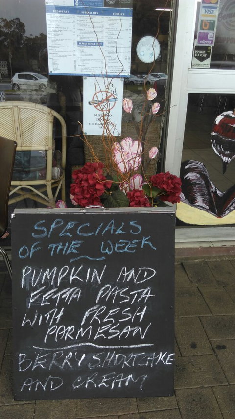 Deja Vu Cafe - Sydney Tourism 5