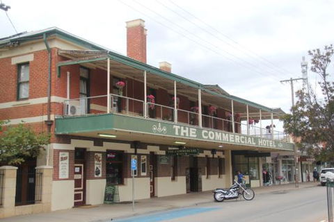 Commercial Hotel - Sydney Tourism 0