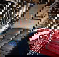 Northside Tavern Shed Restaurant - Sydney Tourism