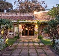 Vintner's Bar and Grill