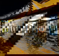 Riverton Hotel - Sydney Tourism