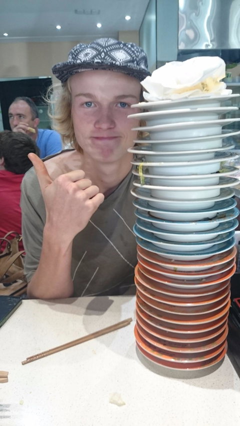 Sushi Train - Sydney Tourism 5