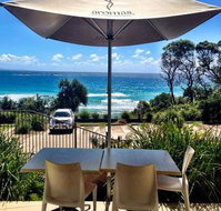 Manta Ray Bistro at Stradbroke Island Beach Hotel