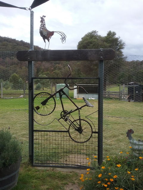 Stanthorpe's Heavenly Chocolate At Wisteria Cottage - Sydney Tourism 4