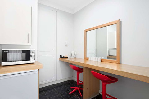 Comfort Inn, The International - Sydney Tourism 7