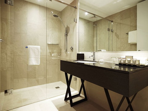 Burbury Hotel - Sydney Tourism 2