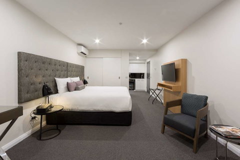 Avenue Hotel Canberra - Sydney Tourism 4