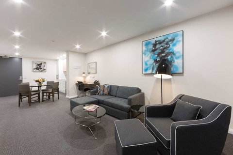 Avenue Hotel Canberra - Sydney Tourism 5