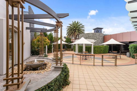 Quality Inn Taylors Lakes Motel - Sydney Tourism 10
