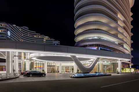 The Darling Gold Coast - Sydney Tourism 1