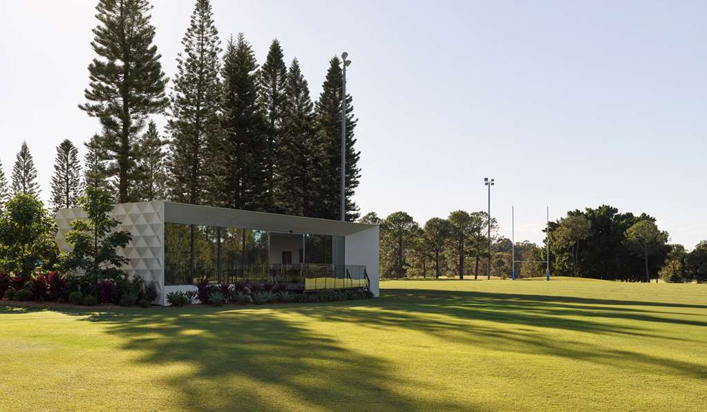 Ashmore QLD Sydney Tourism