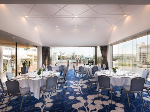 Sofitel Gold Coast - Sydney Tourism 9