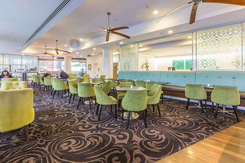 Wyndham Surfers Paradise Resort - Sydney Tourism 12