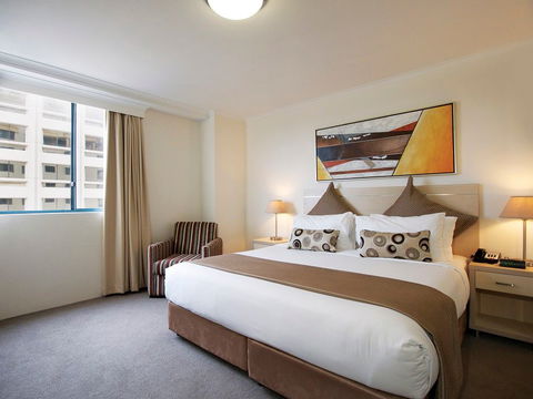 Oaks On Castlereagh - Sydney Tourism 2