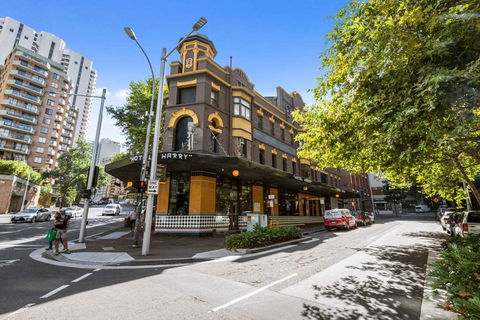 Hotel Harry, An Ascend Hotel - Sydney Tourism 1