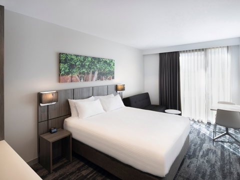 Mercure Sydney Blacktown - Sydney Tourism 2