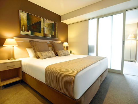 Oaks Embassy - Sydney Tourism 2