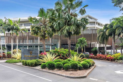Shangri-La Hotel, The Marina - Sydney Tourism 1